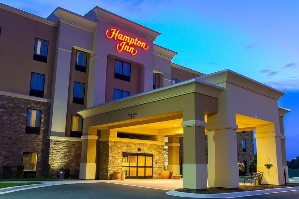 Hampton Inn Dekalb - Near The University Dış mekan fotoğraf