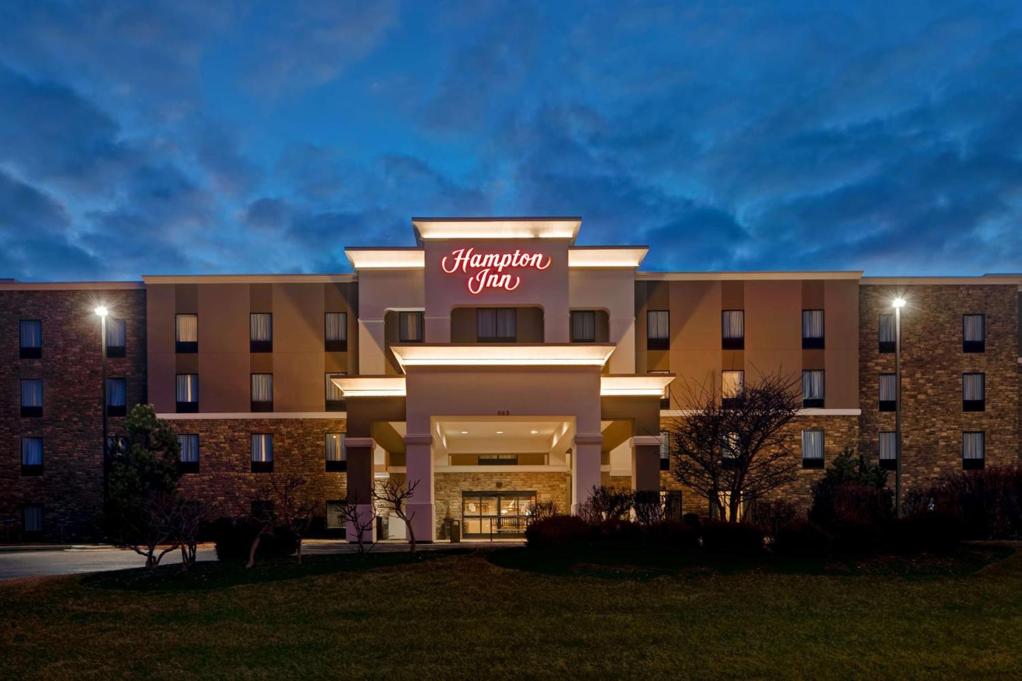 Hampton Inn Dekalb - Near The University Dış mekan fotoğraf